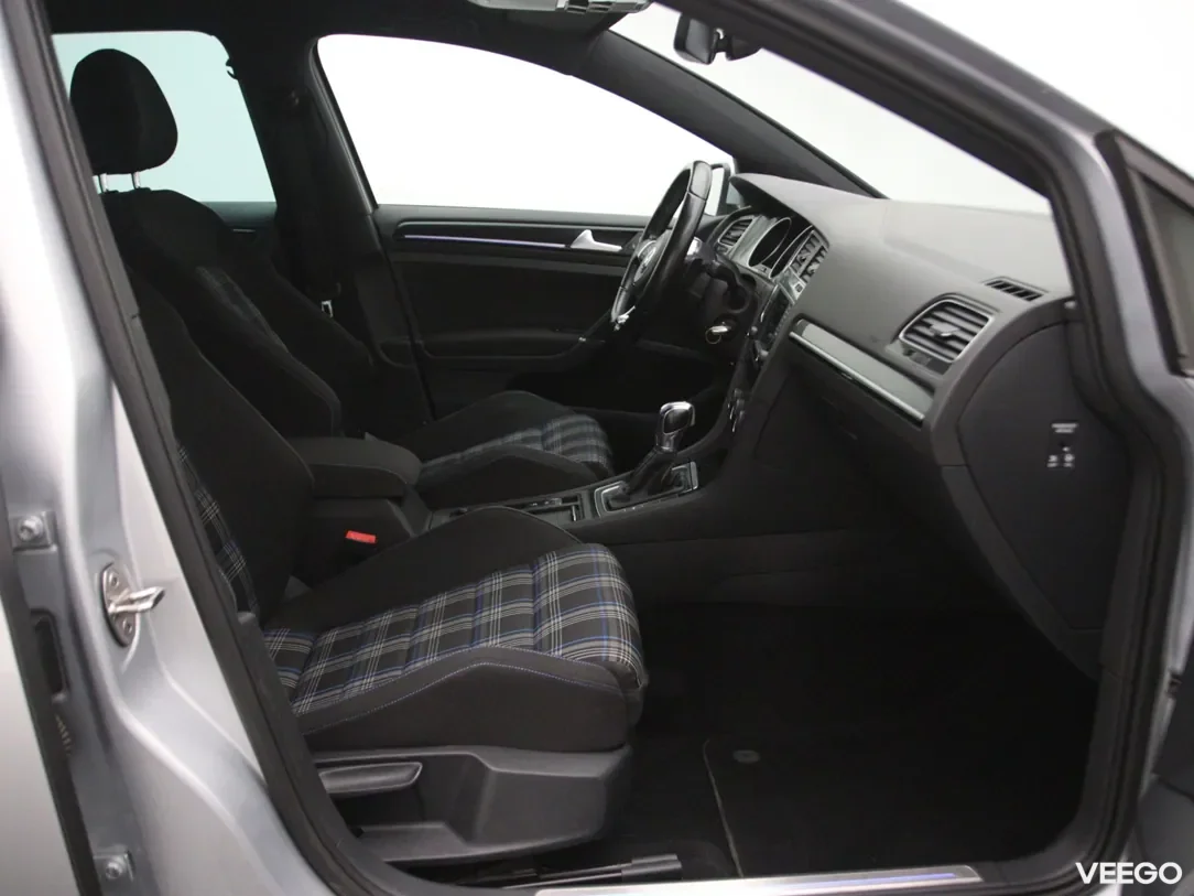 Volkswagen Golf 1.4 150kW