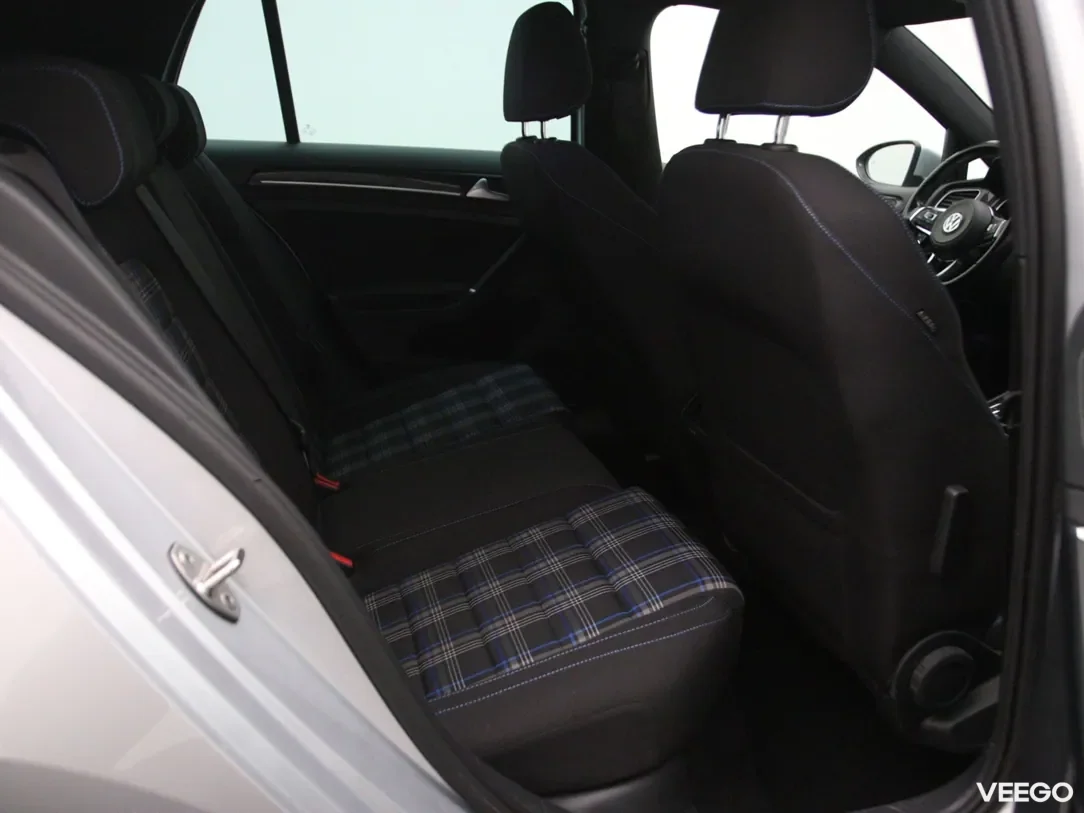 Volkswagen Golf 1.4 150kW