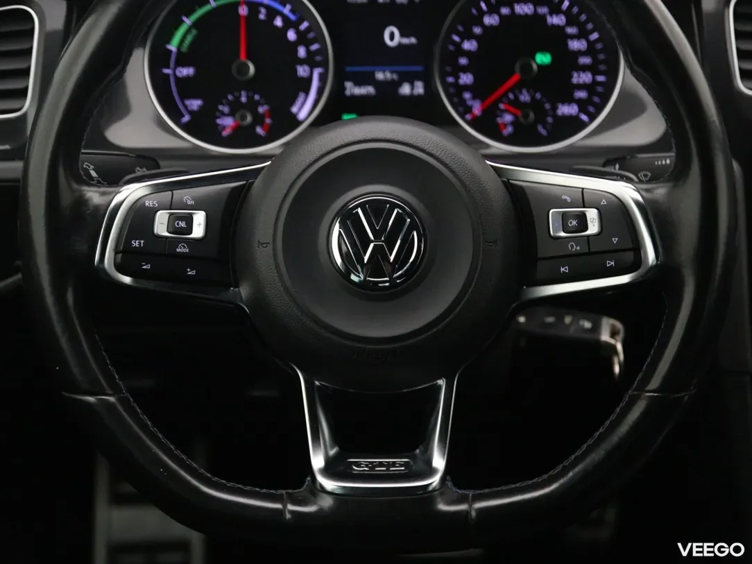 Volkswagen Golf 1.4 150kW