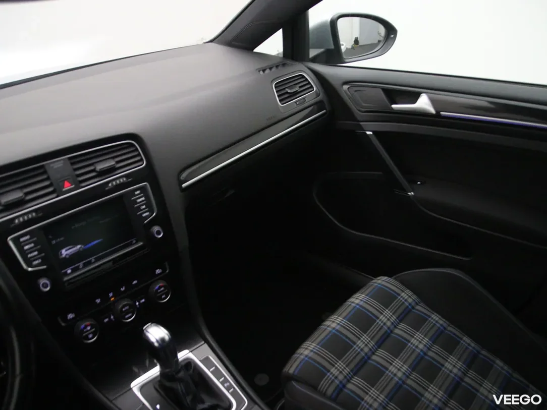 Volkswagen Golf 1.4 150kW