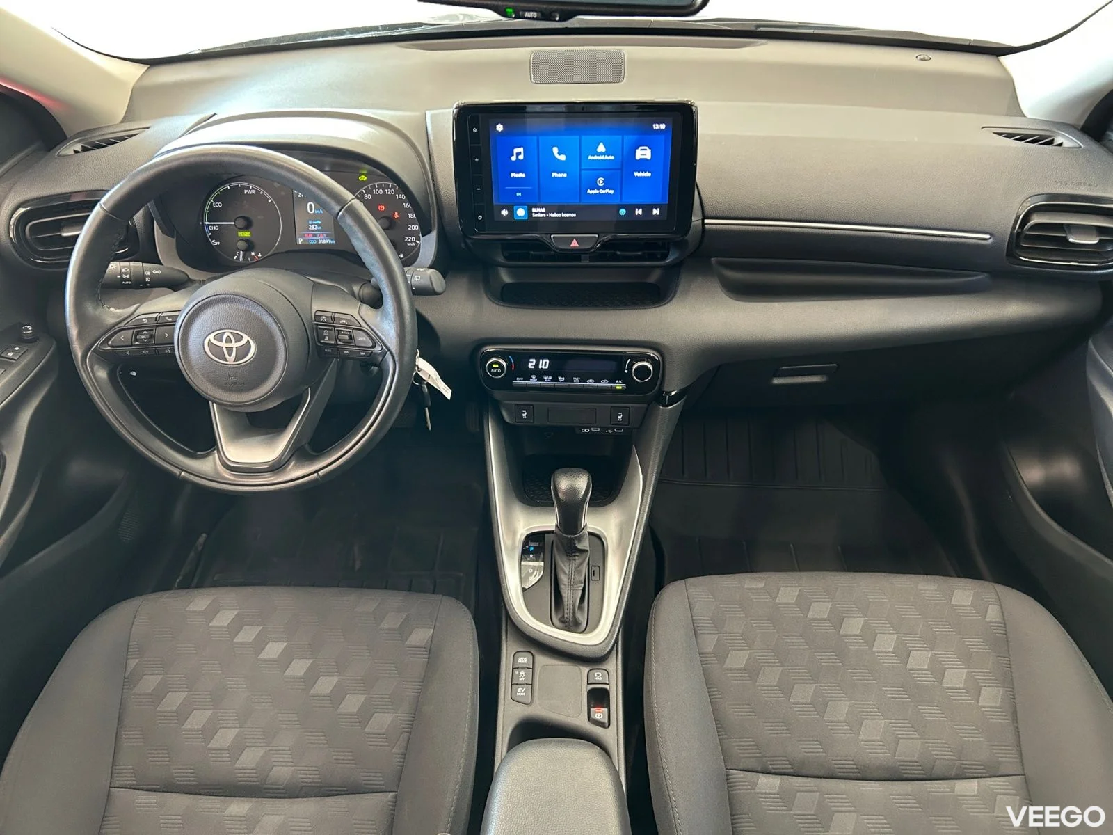 Toyota Yaris Active Hybrid 1.5 68kW