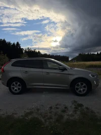 Volvo XC60 2.0 100kW thumbnail