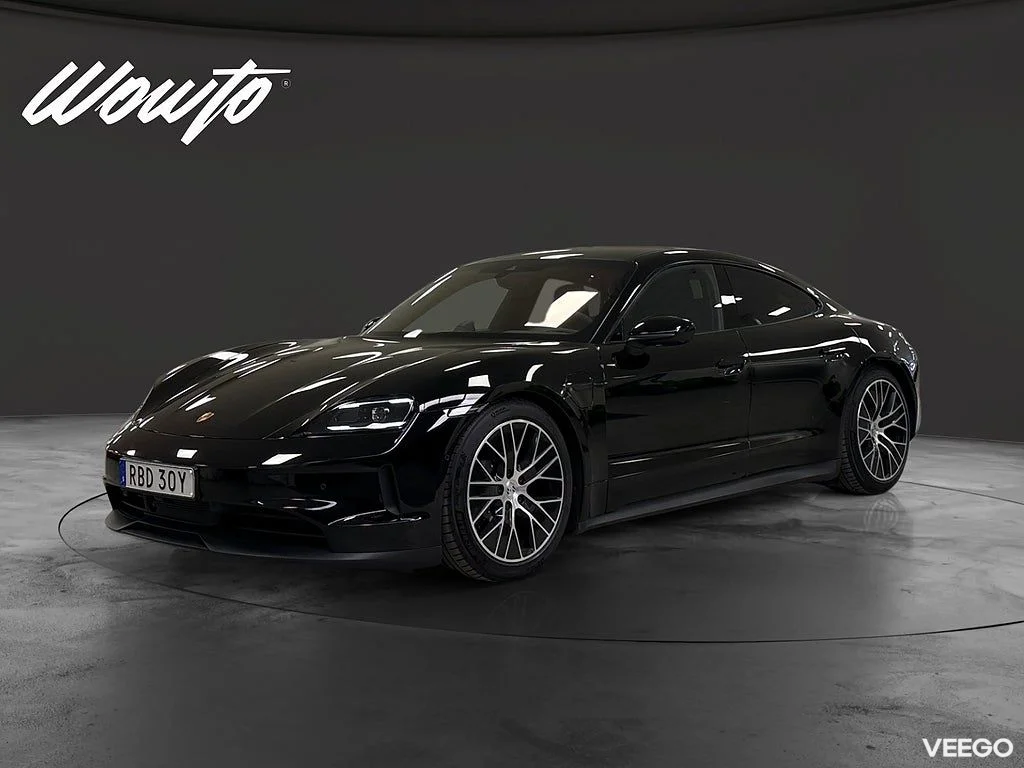 Porsche Taycan DD 435HK /P-Display/ Soft Close/Se Spec/Moms 320kW