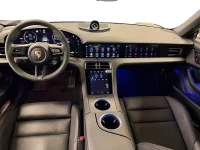 Porsche Taycan DD 435HK /P-Display/ Soft Close/Se Spec/Moms 320kW thumbnail