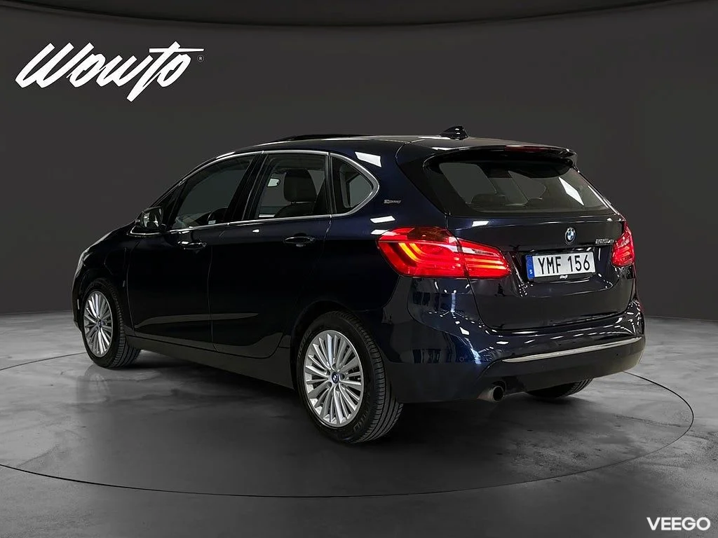 BMW 225 xe Active Tourer 224HK Luxury Line /Pano /HuD 165kW