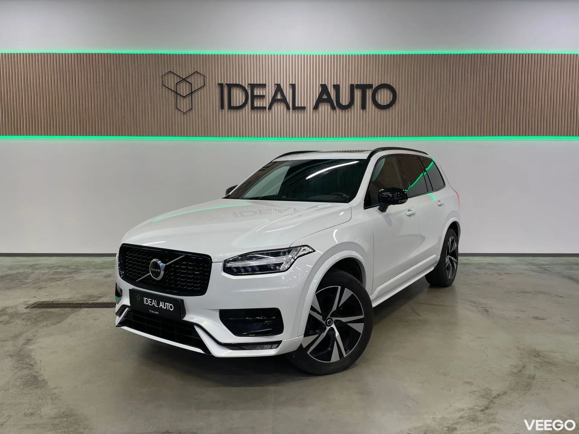Volvo XC90 R-Design Intelli Safe Pro MY22 2.0 B5 Kers Mild Hybrid 173kW