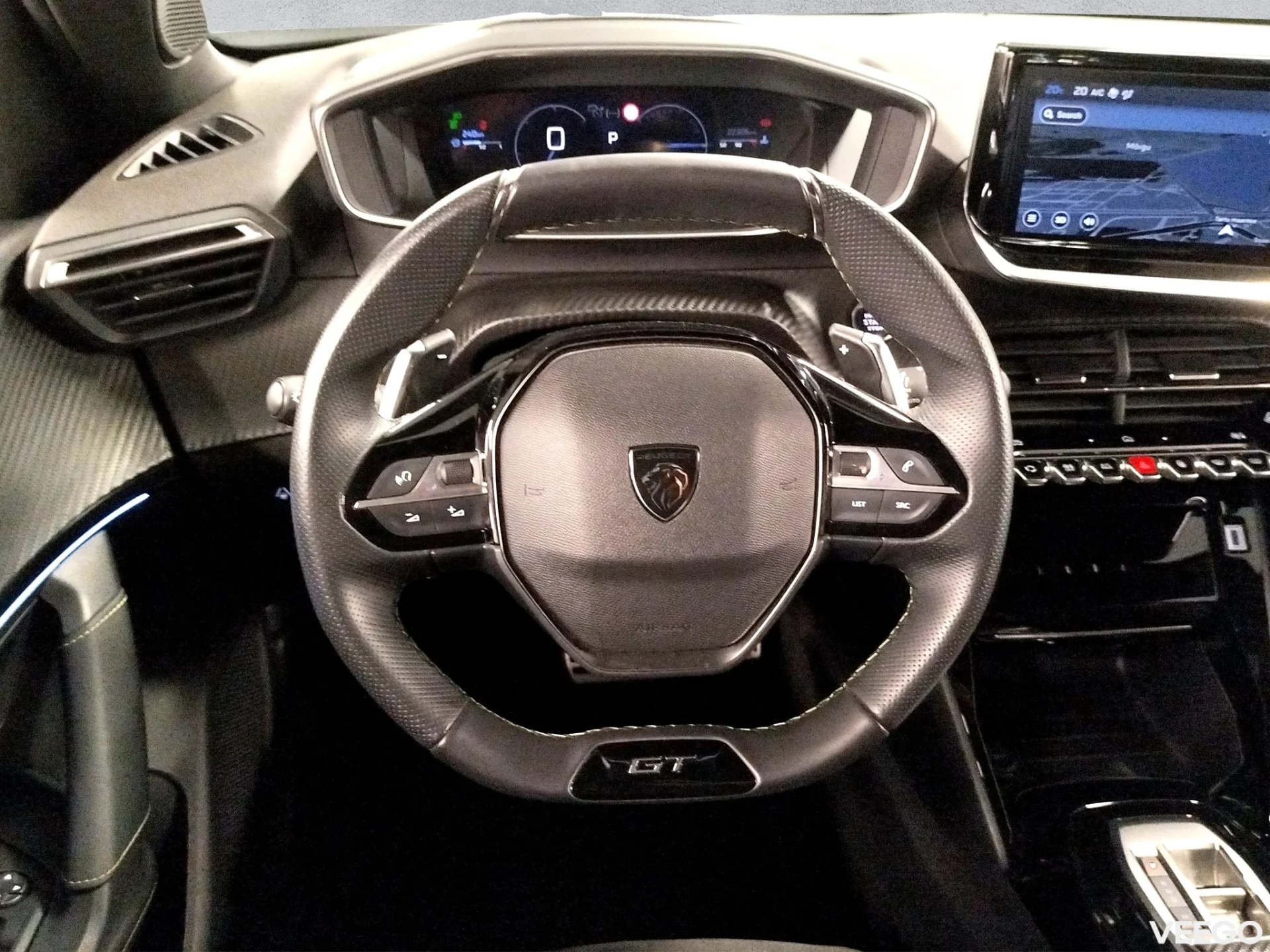 Peugeot 2008 GT Hybrid 145 e-DCS6 100kW