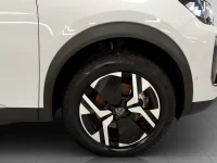 Peugeot 2008 GT Hybrid 145 e-DCS6 100kW thumbnail
