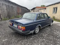 Volvo 240 2.3 96kW thumbnail