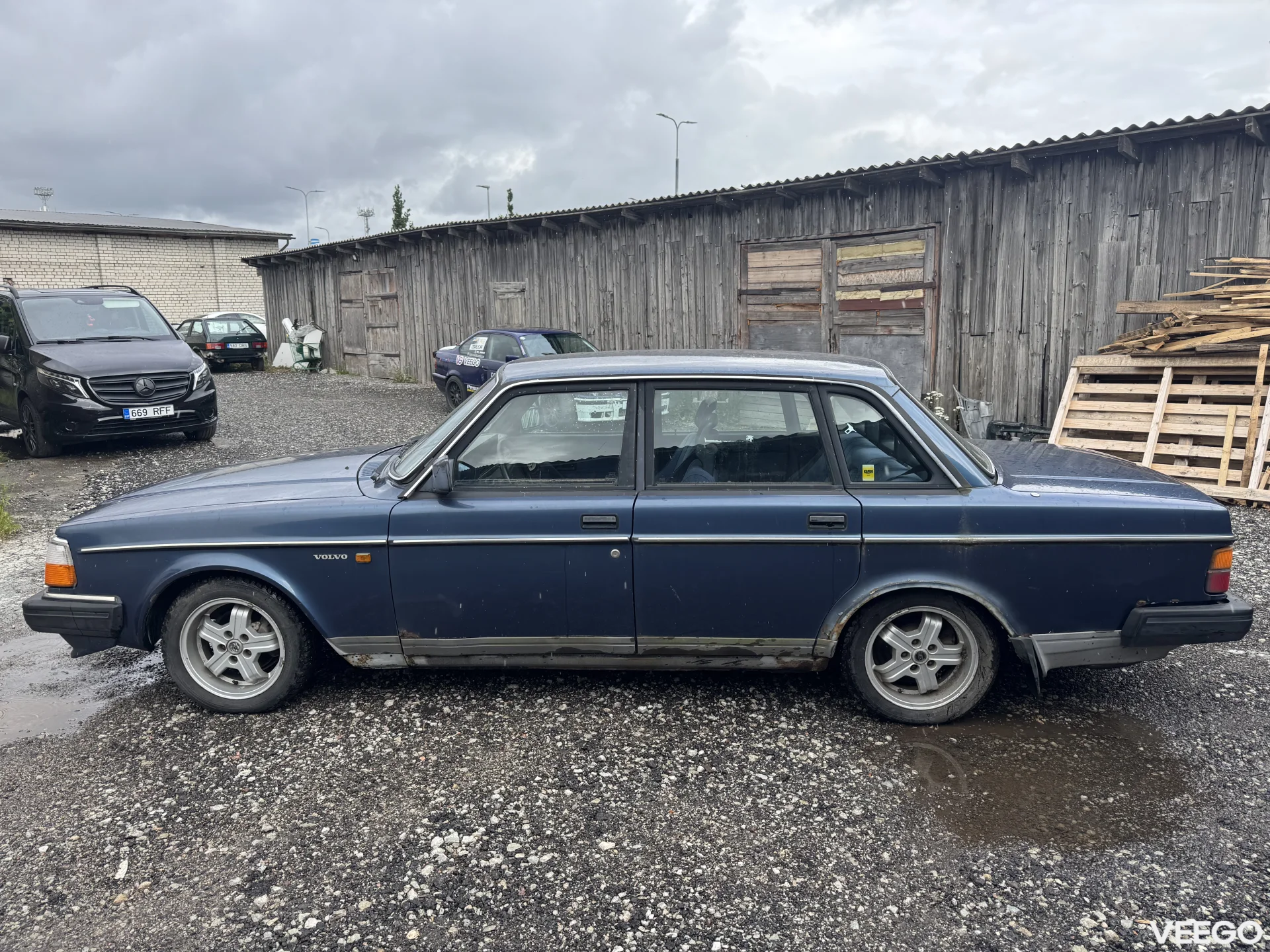 Volvo 240 2.3 96kW