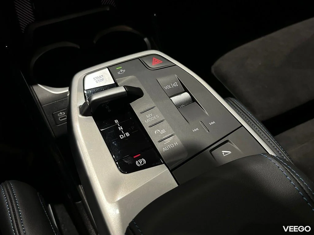 BMW iX1 xDrive30 M Sport D/A Pro Harman/Kardon Massage 360 Drag 225kW