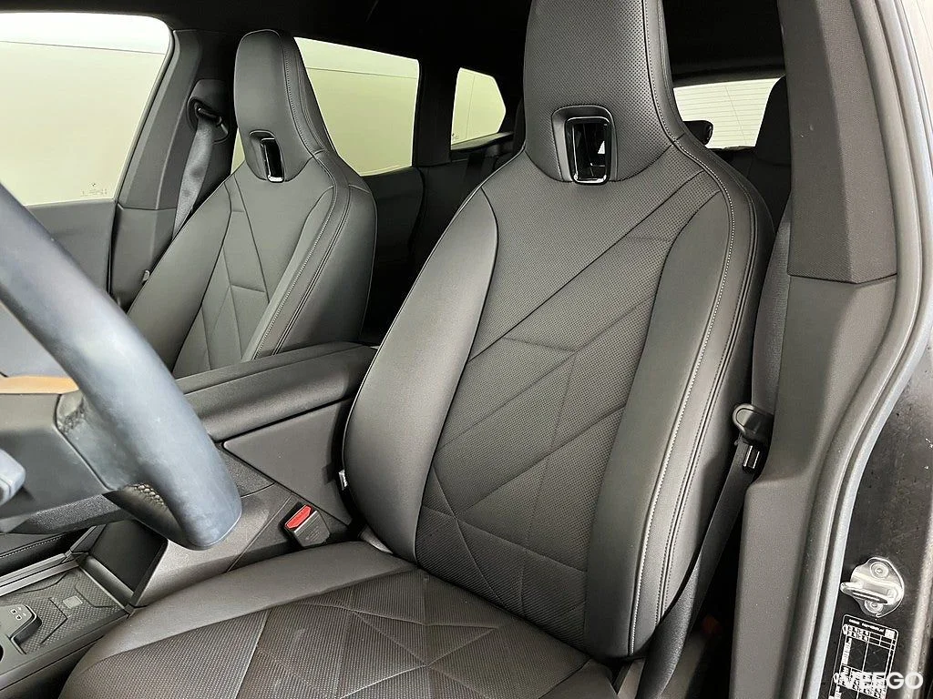 BMW iX xDrive40 M Sport Innovation 22" Drag Rattvärme H/K 0kW