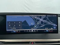 BMW iX xDrive40 M Sport Innovation 22" Drag Rattvärme H/K 0kW thumbnail