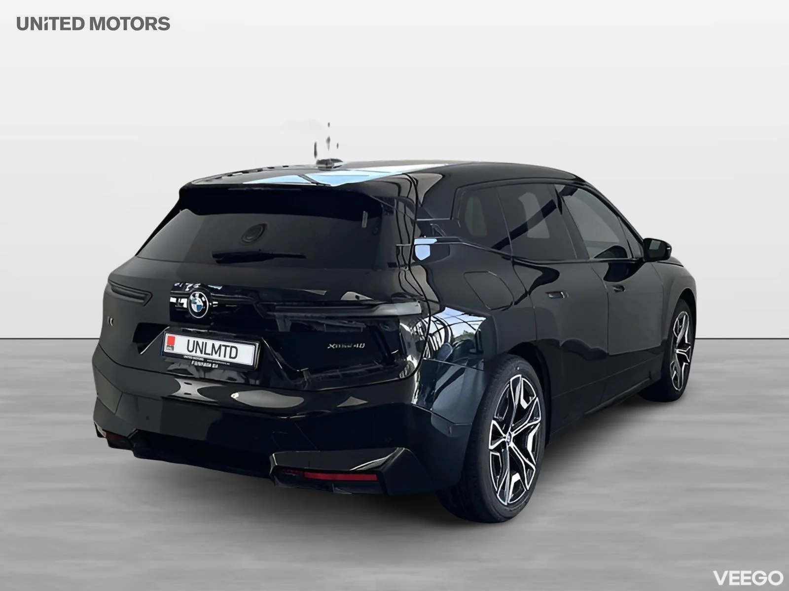 BMW iX xDrive40 M Sport Innovation 22" Drag Rattvärme H/K 0kW