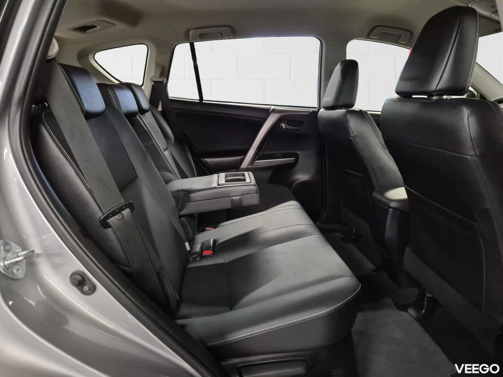 Toyota RAV4 Premium AWD 2.5 114kW