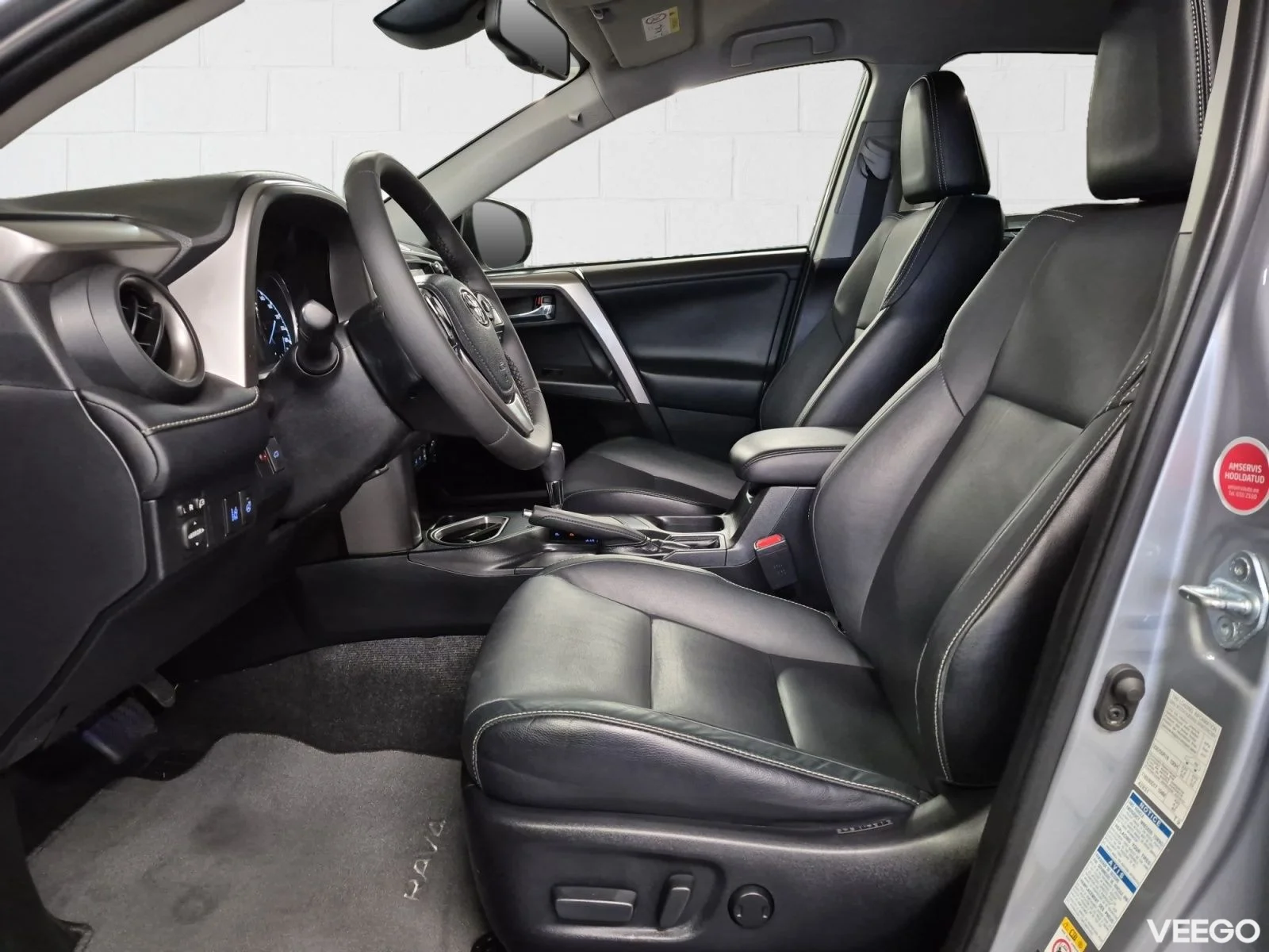 Toyota RAV4 Premium AWD 2.5 114kW