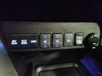 Toyota RAV4 Premium AWD 2.5 114kW thumbnail