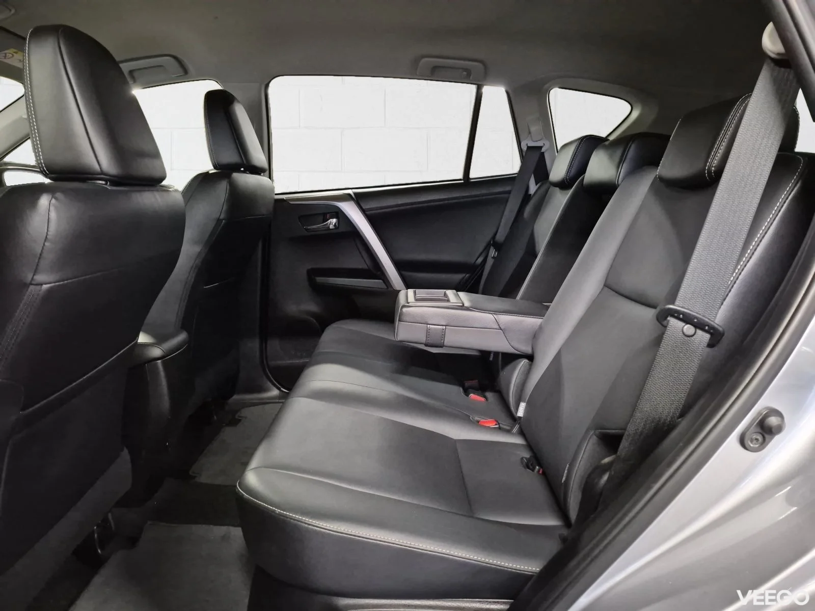 Toyota RAV4 Premium AWD 2.5 114kW