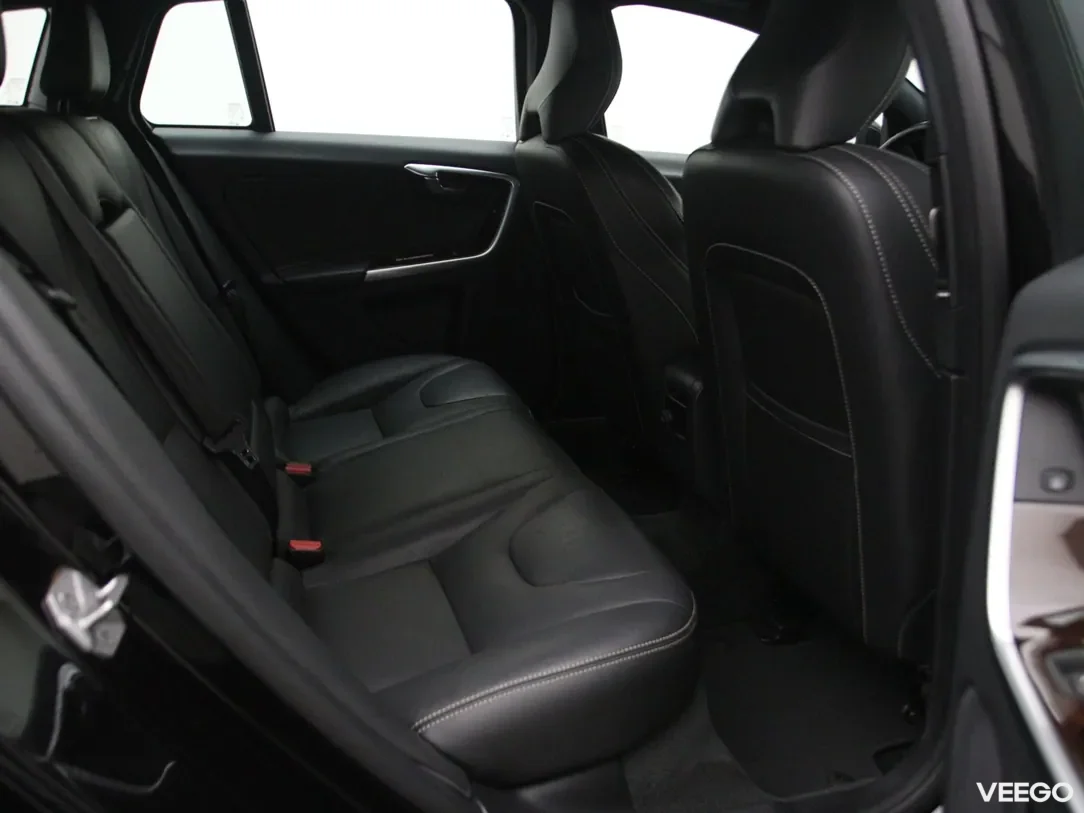 Volvo V60 2.4 208kW
