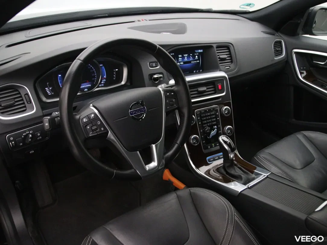 Volvo V60 2.4 208kW