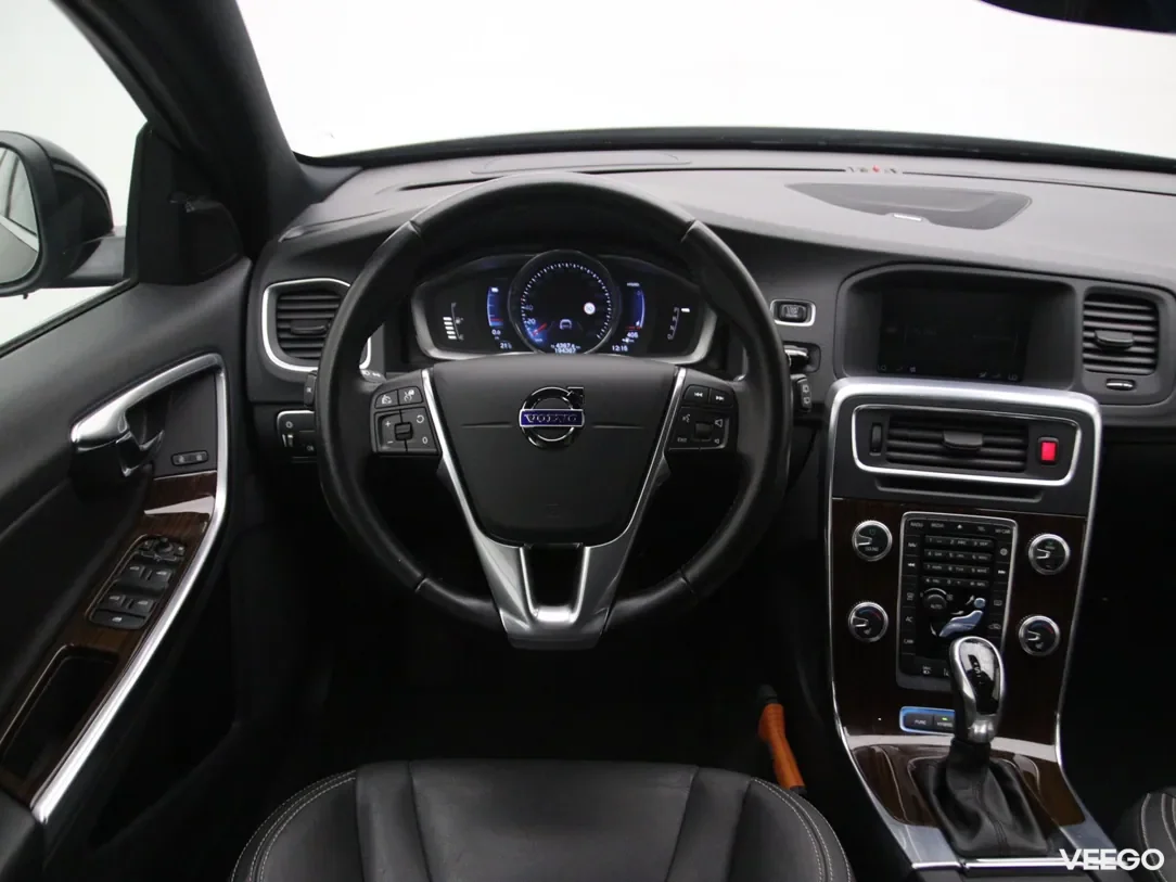 Volvo V60 2.4 208kW