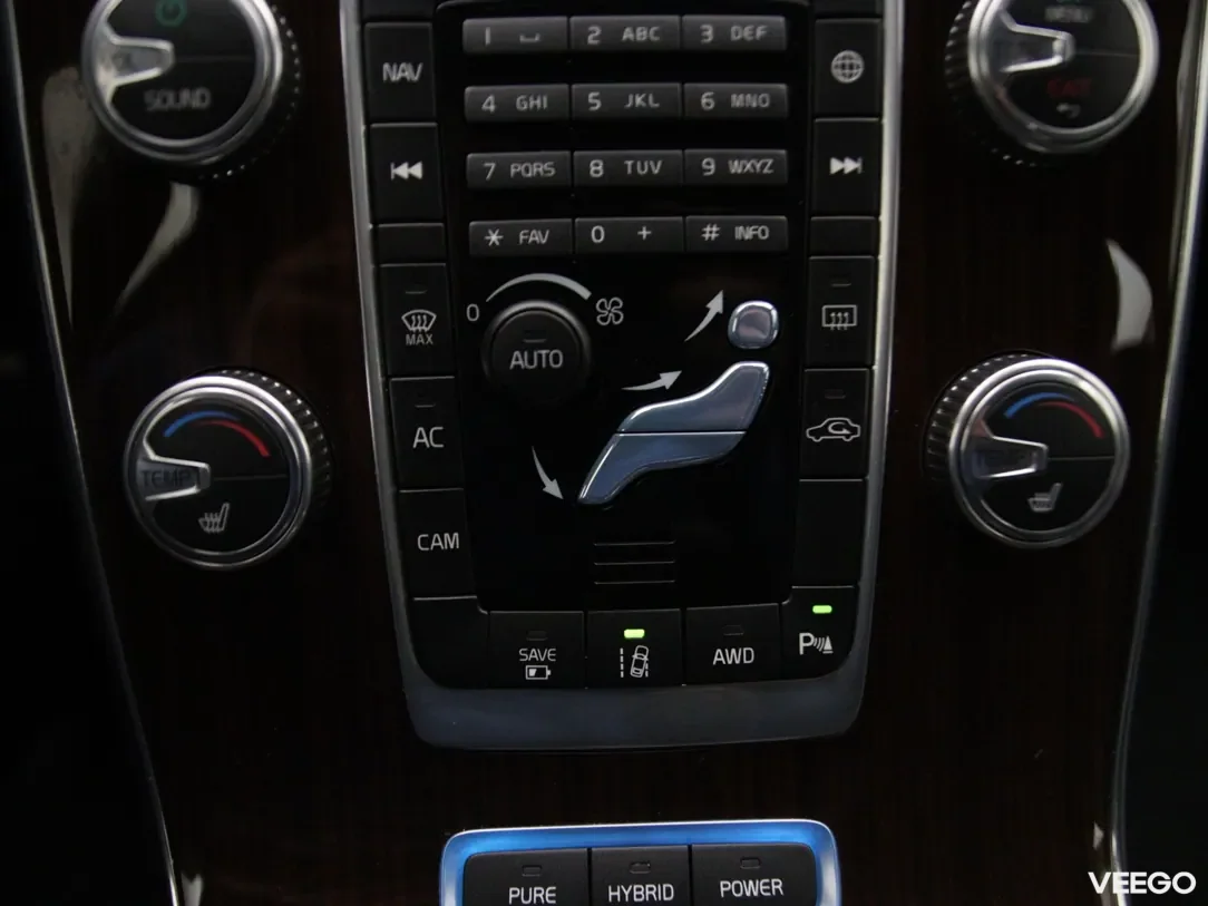 Volvo V60 2.4 208kW