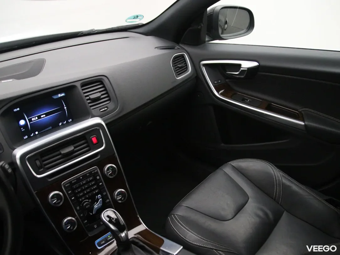 Volvo V60 2.4 208kW