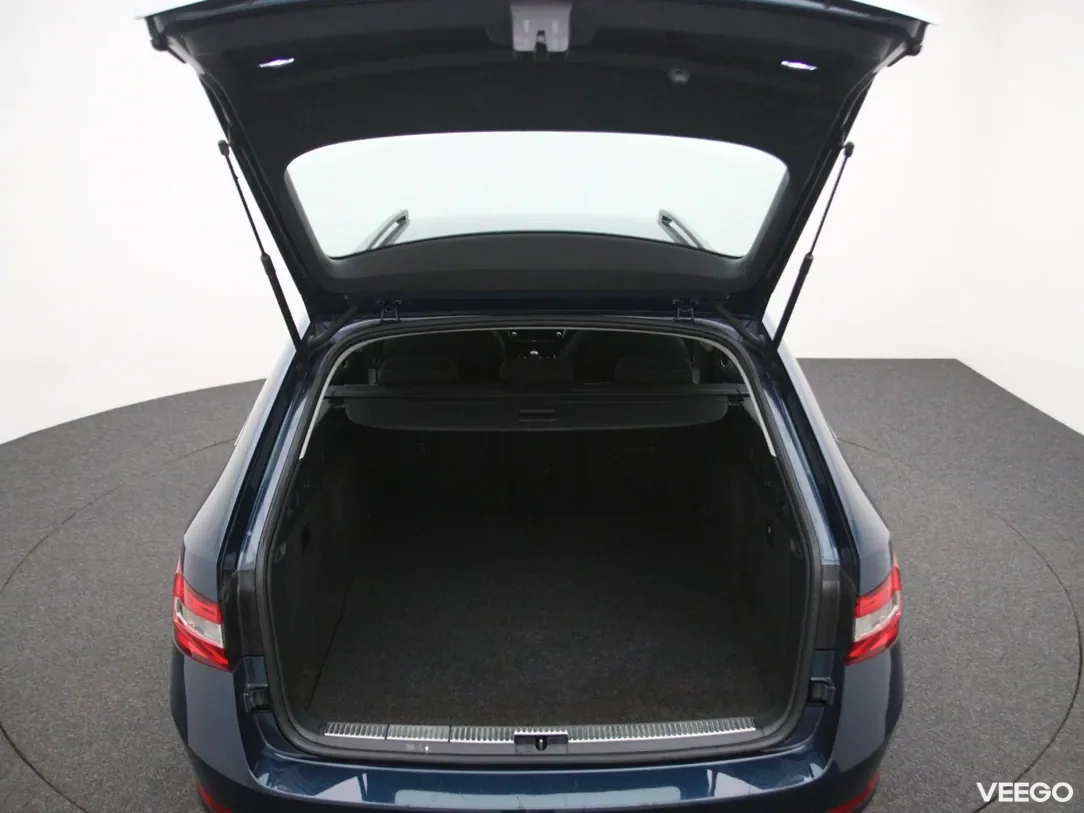 Skoda Superb 1.4 160kW