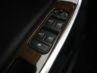 Volvo V60 2.4 208kW thumbnail