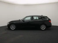 BMW 320 2 135kW thumbnail