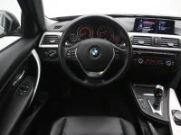 BMW 320 2 135kW thumbnail