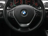 BMW 320 2 135kW thumbnail