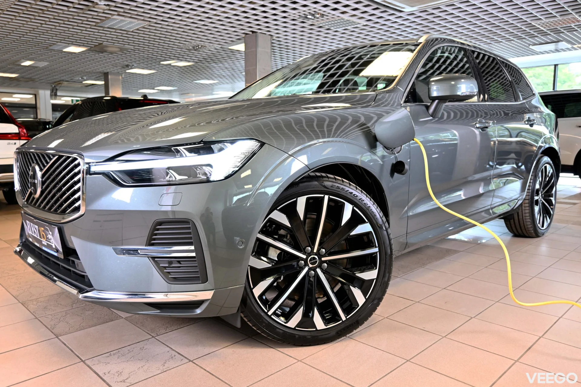 Volvo XC60 AWD B&W 4C LUXURY+ ULTRA BRIGHT INTELLI PRO MY26 2 335kW