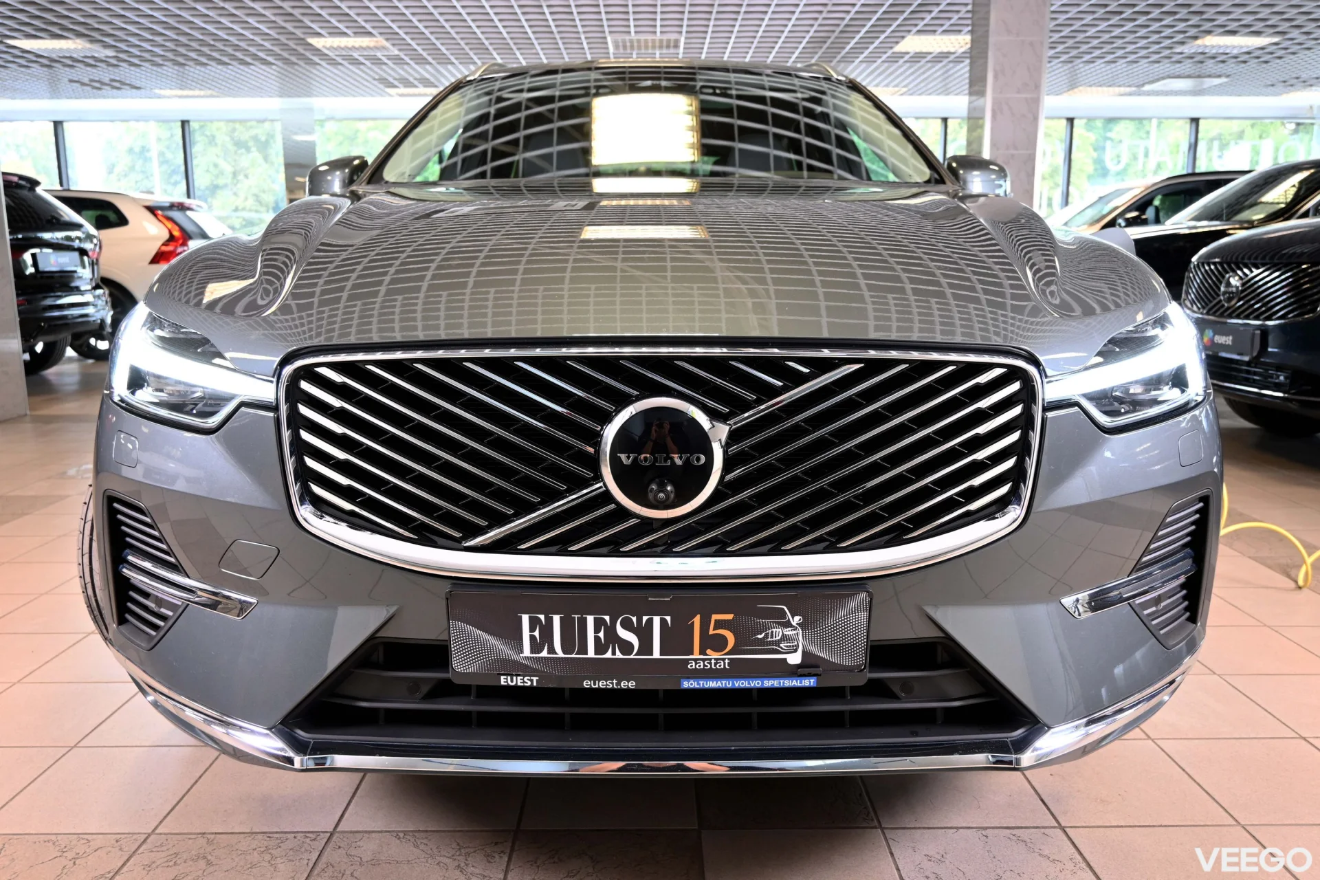 Volvo XC60 AWD B&W 4C LUXURY+ ULTRA BRIGHT INTELLI PRO MY26 2 335kW