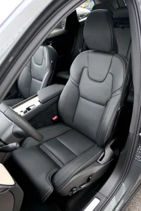 Volvo XC60 AWD B&W 4C LUXURY+ ULTRA BRIGHT INTELLI PRO MY26 2 335kW thumbnail