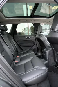 Volvo XC60 AWD B&W 4C LUXURY+ ULTRA BRIGHT INTELLI PRO MY26 2 335kW thumbnail