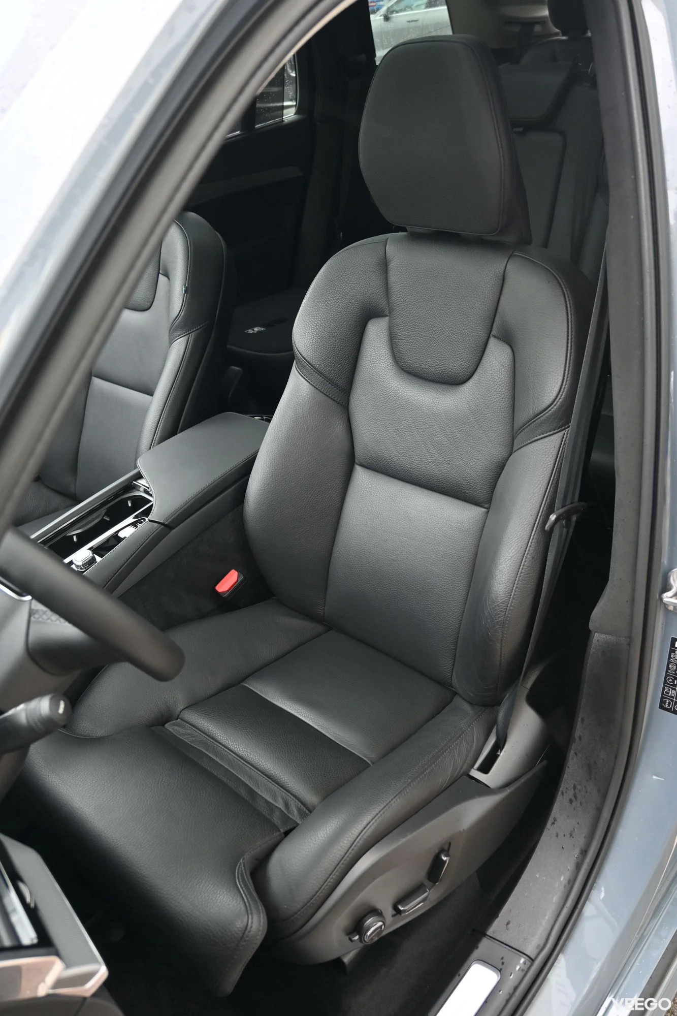 Volvo XC90 AWD B&W 4C ULTIMATE BRIGHT XENIUM INTELLI SAFE 2 335kW
