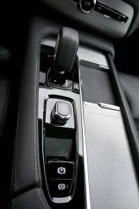 Volvo XC90 AWD B&W 4C ULTIMATE BRIGHT XENIUM INTELLI SAFE 2 335kW thumbnail