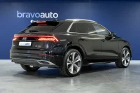 Audi Q8 quattro 250kW thumbnail