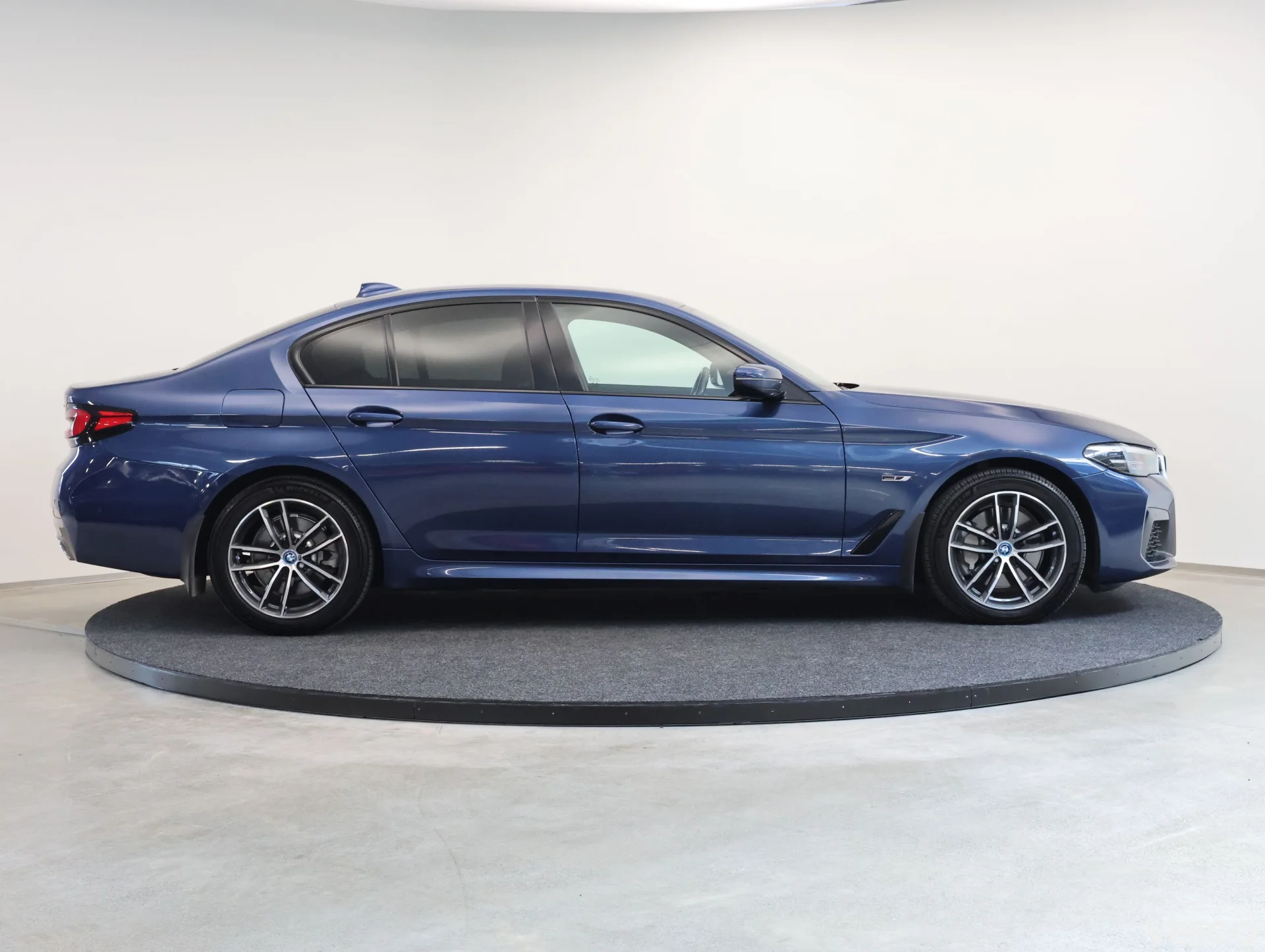BMW 530 e xDrive M-Sportpakett 215kW