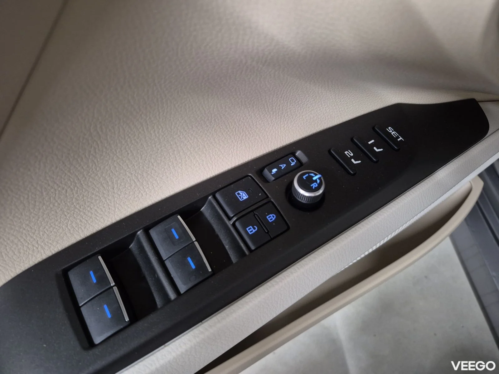 Toyota Camry Premium 2.5 131kW