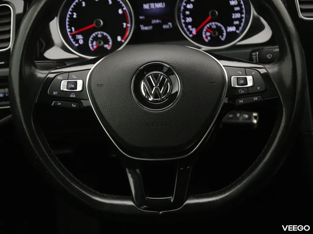 Volkswagen Golf 1.4 90kW