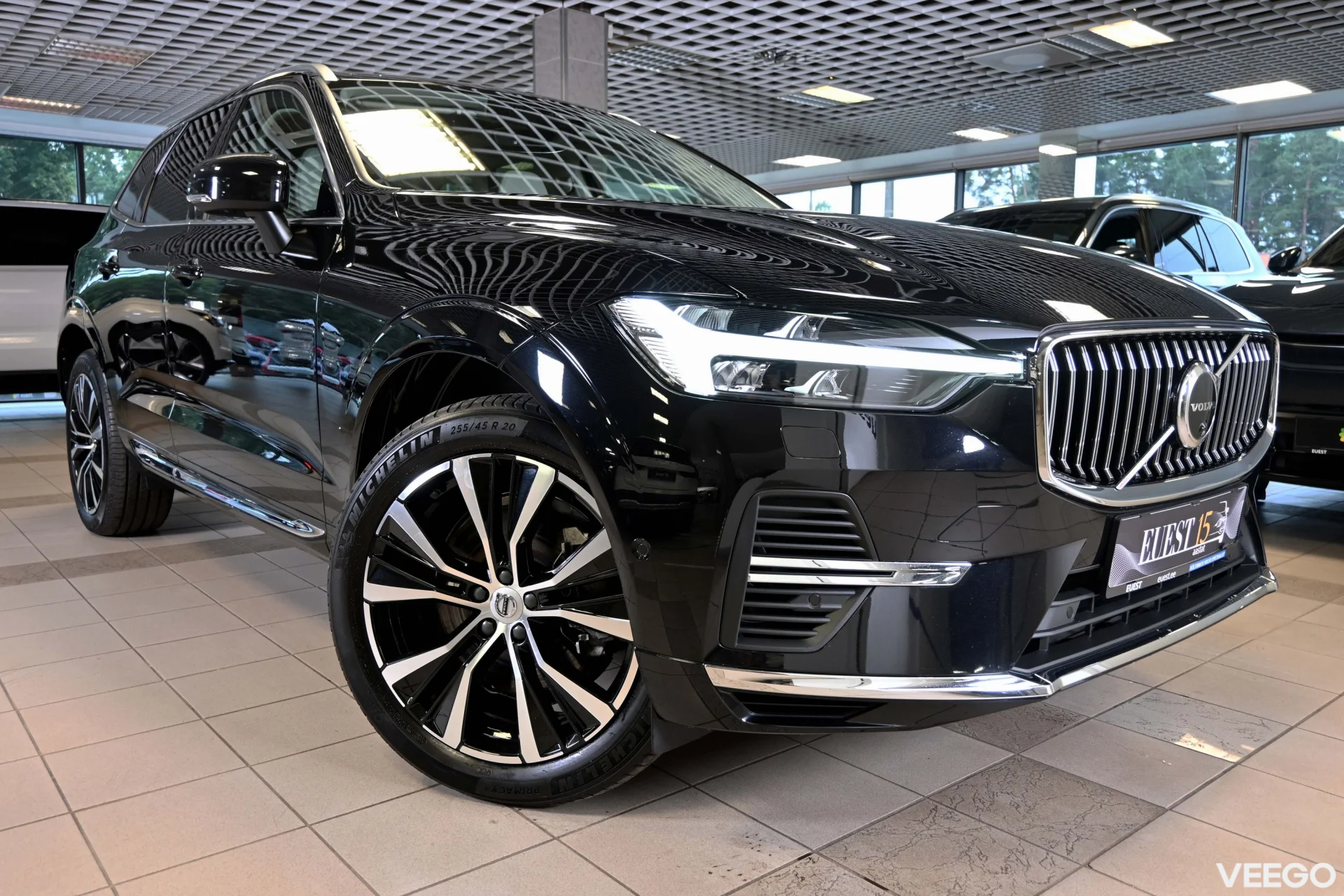 Volvo XC60 AWD B&W ULTIMATE BRIGHT XENIUM INTELLI SAFE 2 335kW