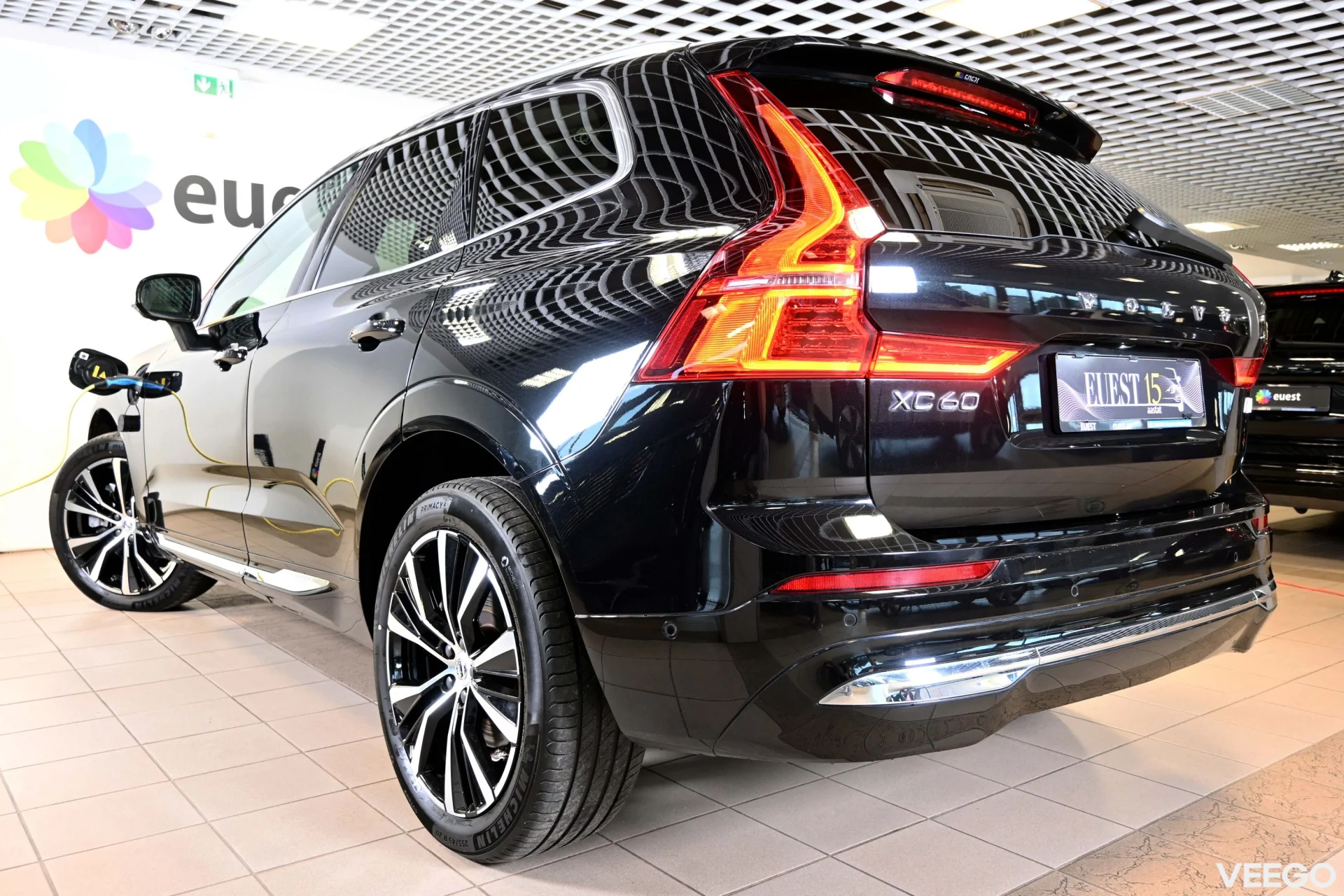 Volvo XC60 AWD B&W ULTIMATE BRIGHT XENIUM INTELLI SAFE 2 335kW