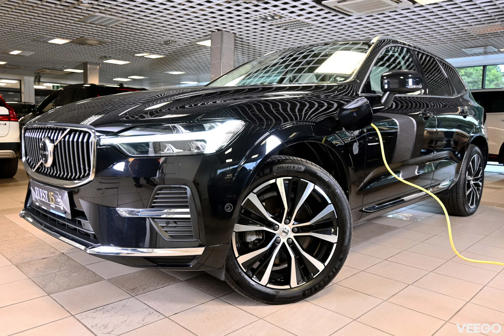 Volvo XC60 AWD B&W ULTIMATE BRIGHT XENIUM INTELLI SAFE 2 335kW