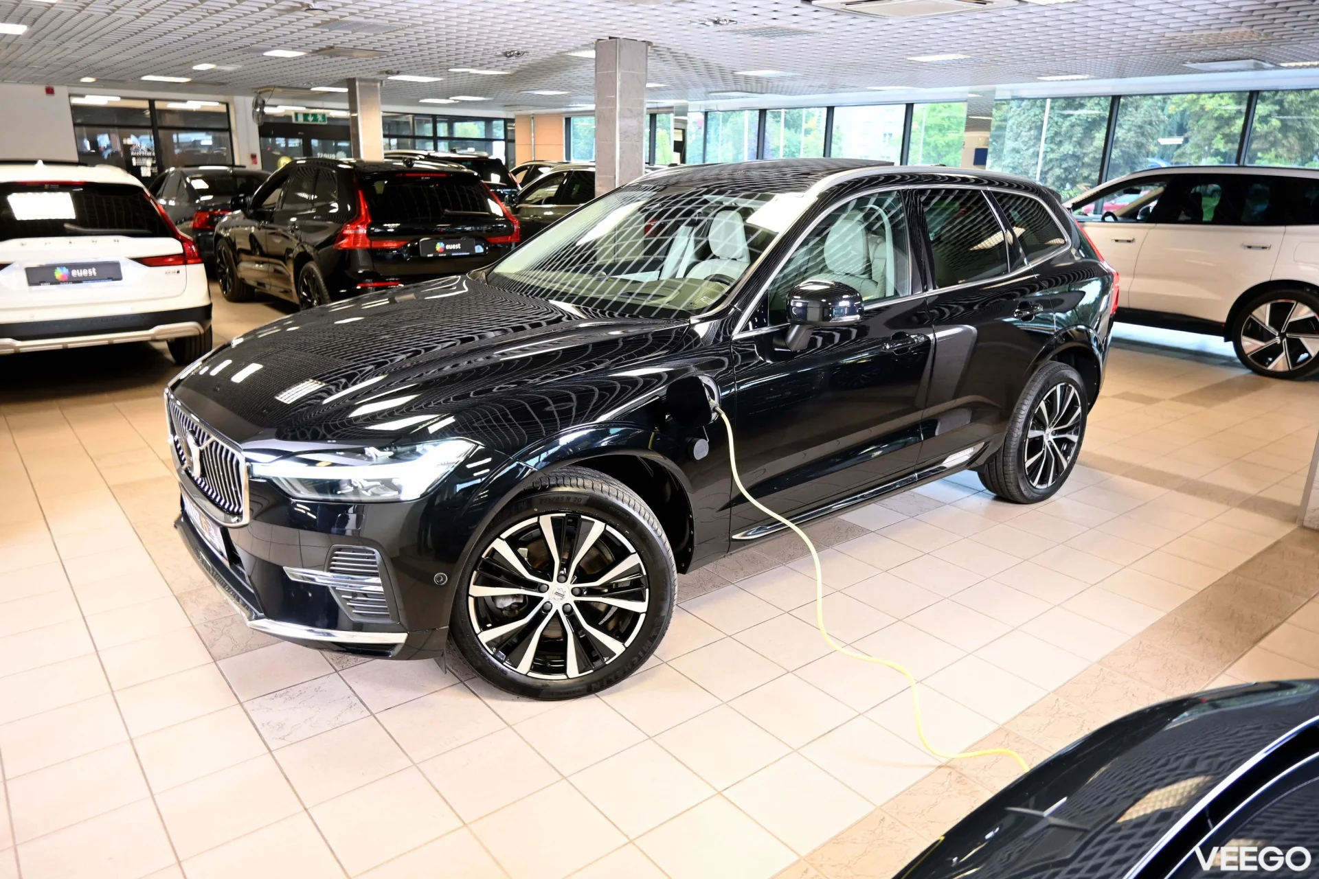 Volvo XC60 AWD B&W ULTIMATE BRIGHT XENIUM INTELLI SAFE 2 335kW
