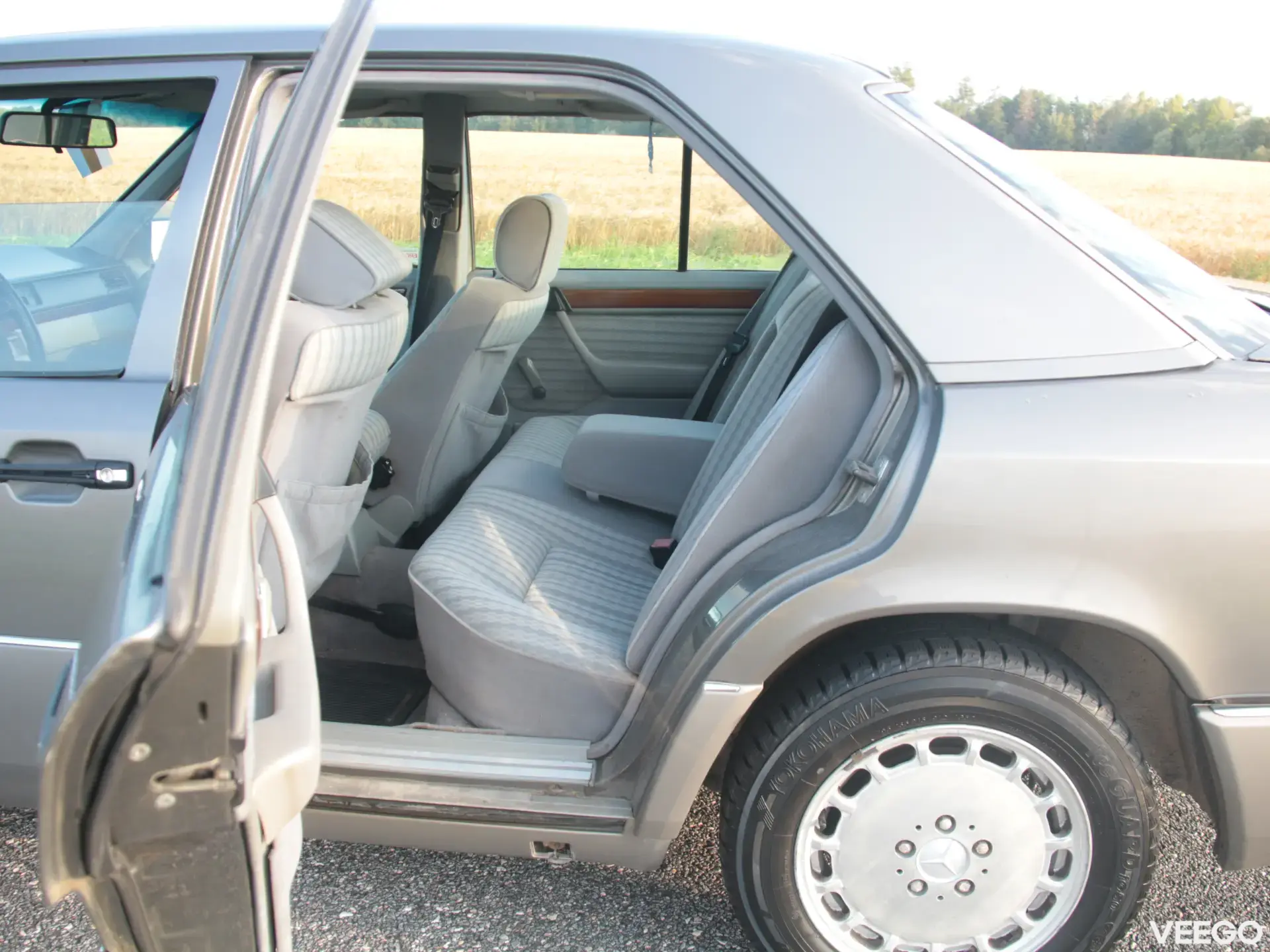 Mercedes-Benz 300 D W124 TD 108kW