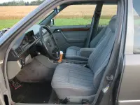 Mercedes-Benz 300 D W124 TD 108kW thumbnail