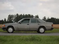 Mercedes-Benz 300 D W124 TD 108kW thumbnail