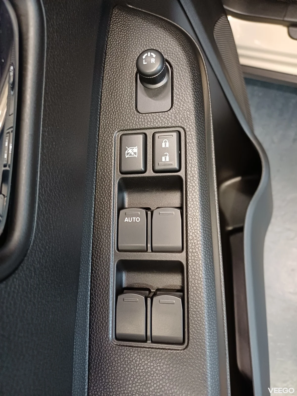 Suzuki Ignis 1.2 61kW